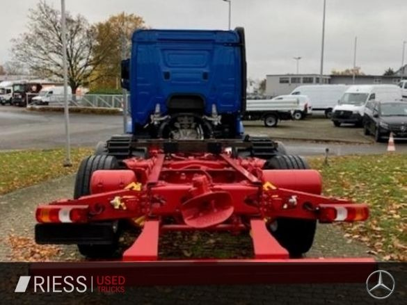 Mercedes-Benz Actros 2551 L 6x2 ACC AHK AUT DynLicht LM Navi - Autocarro con pianale/ Cassone fisso: foto 3 Mercedes-Benz Actros 2551 L 6x2 ACC AHK AUT DynLicht LM Navi - Autocarro con pianale/ Cassone fisso: foto 3