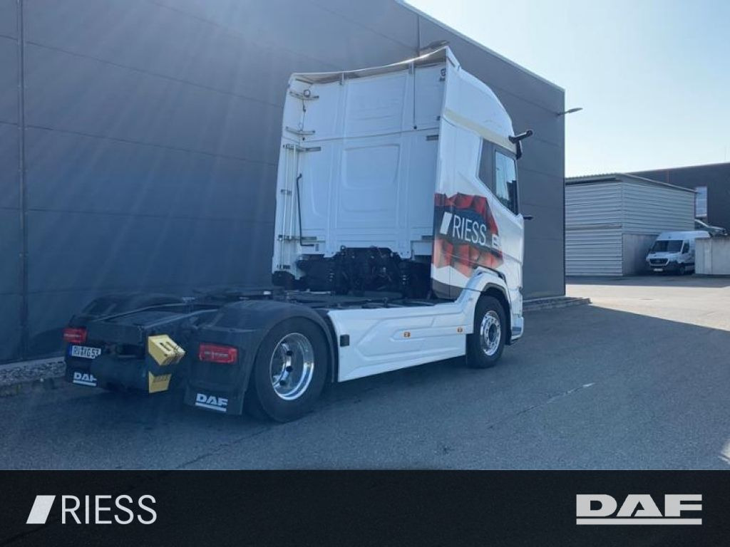 DAF XG+ 530 FT Alcoa Leder Intarder Standklima Hydra DAF XG+ 530 FT Alcoa Leder Intarder Standklima Hydra - Trattore stradale: foto 4 DAF XG+ 530 FT Alcoa Leder Intarder Standklima Hydra DAF XG+ 530 FT Alcoa Leder Intarder Standklima Hydra - Trattore stradale: foto 4