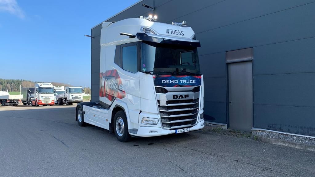 DAF XG+ 530 FT Alcoa Leder Intarder Standklima Hydra DAF XG+ 530 FT Alcoa Leder Intarder Standklima Hydra - Trattore stradale: foto 1 DAF XG+ 530 FT Alcoa Leder Intarder Standklima Hydra DAF XG+ 530 FT Alcoa Leder Intarder Standklima Hydra - Trattore stradale: foto 1