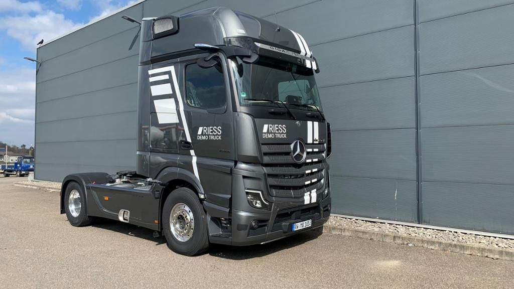 Mercedes-Benz Actros 1853 LS - Trattore stradale: foto 1 Mercedes-Benz Actros 1853 LS - Trattore stradale: foto 1