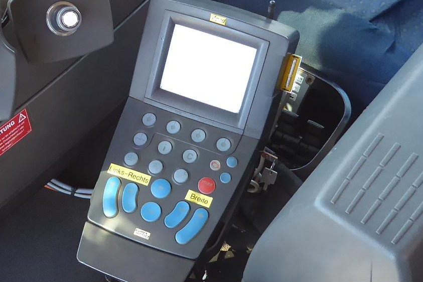 KÜPPER-WEISSSER/GMEINER/BUCHER Feuchtsalzstreuer Salzstreuer Streuer auf Abrollgestell - Spargisale per Autocarro scarrabile: foto 4 KÜPPER-WEISSSER/GMEINER/BUCHER Feuchtsalzstreuer Salzstreuer Streuer auf Abrollgestell - Spargisale per Autocarro scarrabile: foto 4