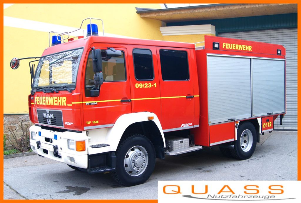 MAN 14.224 L80 4x4 /METZ TLF 16/25 Feuerwehr Expedition - Autopompa: foto 1 MAN 14.224 L80 4x4 /METZ TLF 16/25 Feuerwehr Expedition - Autopompa: foto 1