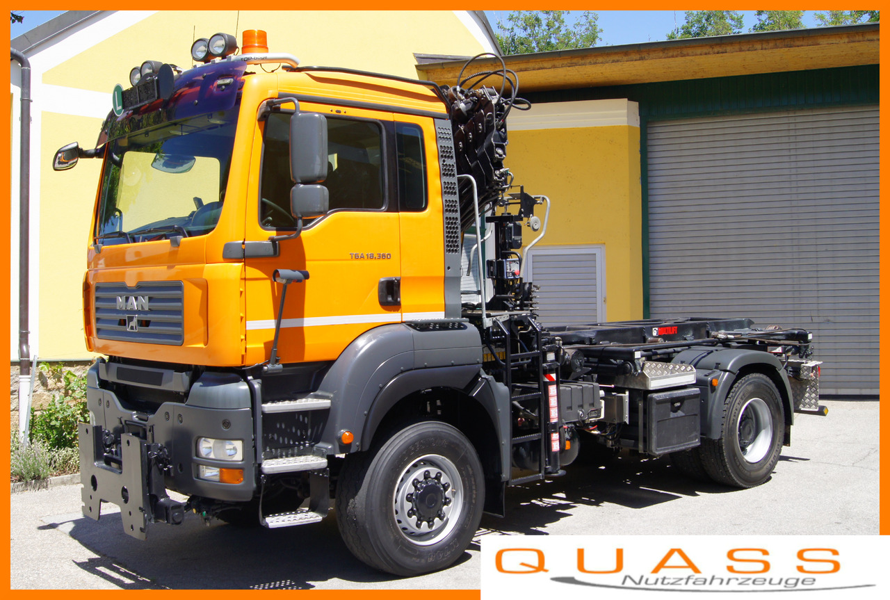 MAN TGA 18.360 BL 4x4/Euro 4/TÜV/HIAB 111/MULTILIFT/Winterdienst - Autocarro scarrabile, Camion con gru: foto 1 MAN TGA 18.360 BL 4x4/Euro 4/TÜV/HIAB 111/MULTILIFT/Winterdienst - Autocarro scarrabile, Camion con gru: foto 1