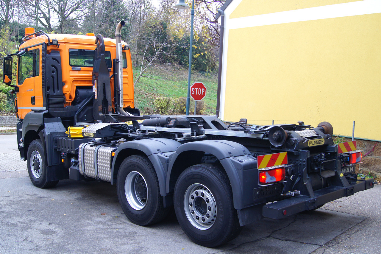 MAN TGS 28.400 BL 6x4-4/TÜV/PALIFT/Winterdienst/Salzstreuer/Streuer/Schneepflug - Autocarro ribaltabile: foto 5 MAN TGS 28.400 BL 6x4-4/TÜV/PALIFT/Winterdienst/Salzstreuer/Streuer/Schneepflug - Autocarro ribaltabile: foto 5