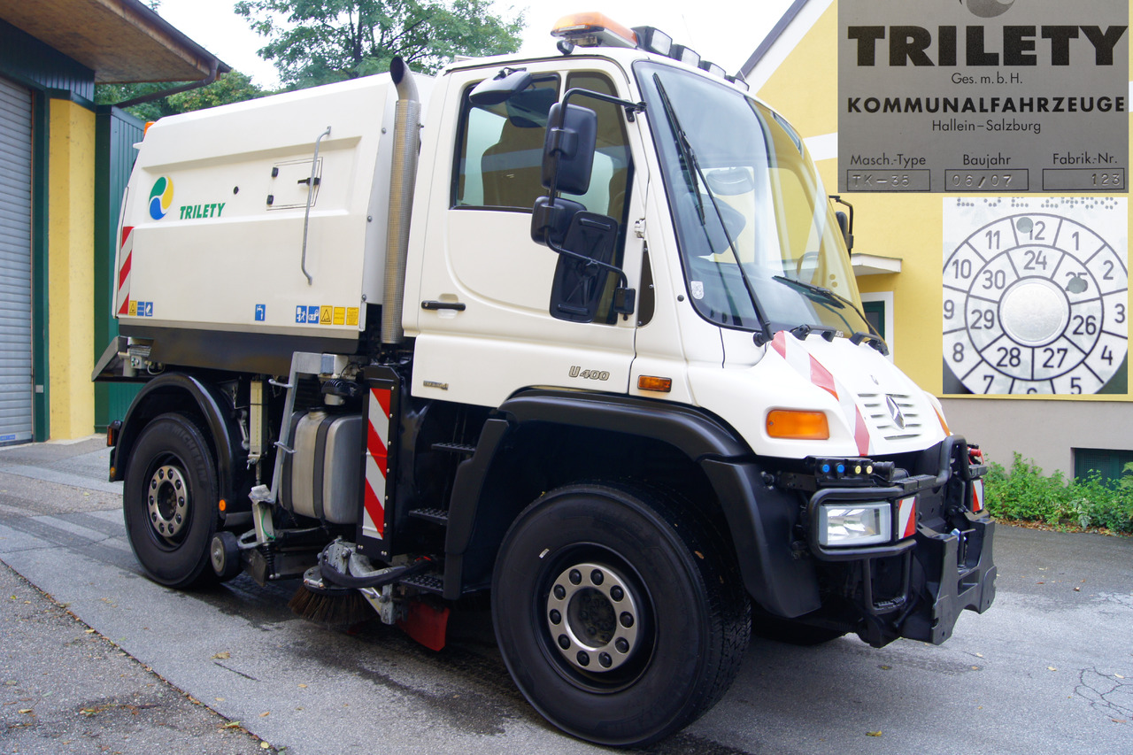 UNIMOG Unimog U400 + TRILETY Kehrmaschine/TÜV/EUR4/Leistungshydraulik - Spazzatrice stradale: foto 2 UNIMOG Unimog U400 + TRILETY Kehrmaschine/TÜV/EUR4/Leistungshydraulik - Spazzatrice stradale: foto 2