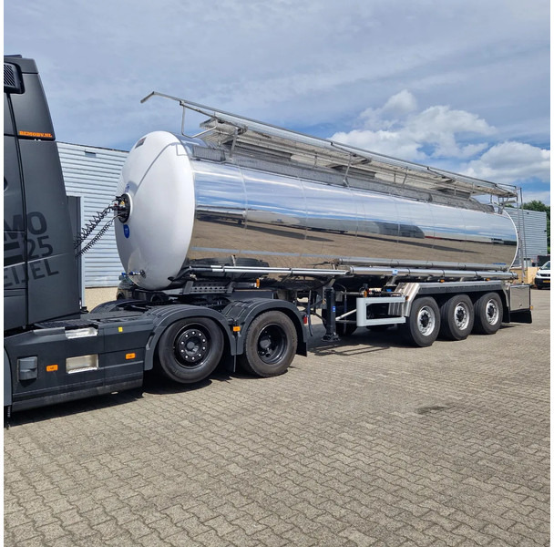 Magyar 36000 liter 1 kamer levensmiddelen tankoplegger TE HUUR / TE KOOP - Semirimorchio cisterna: foto 1 Magyar 36000 liter 1 kamer levensmiddelen tankoplegger TE HUUR / TE KOOP - Semirimorchio cisterna: foto 1