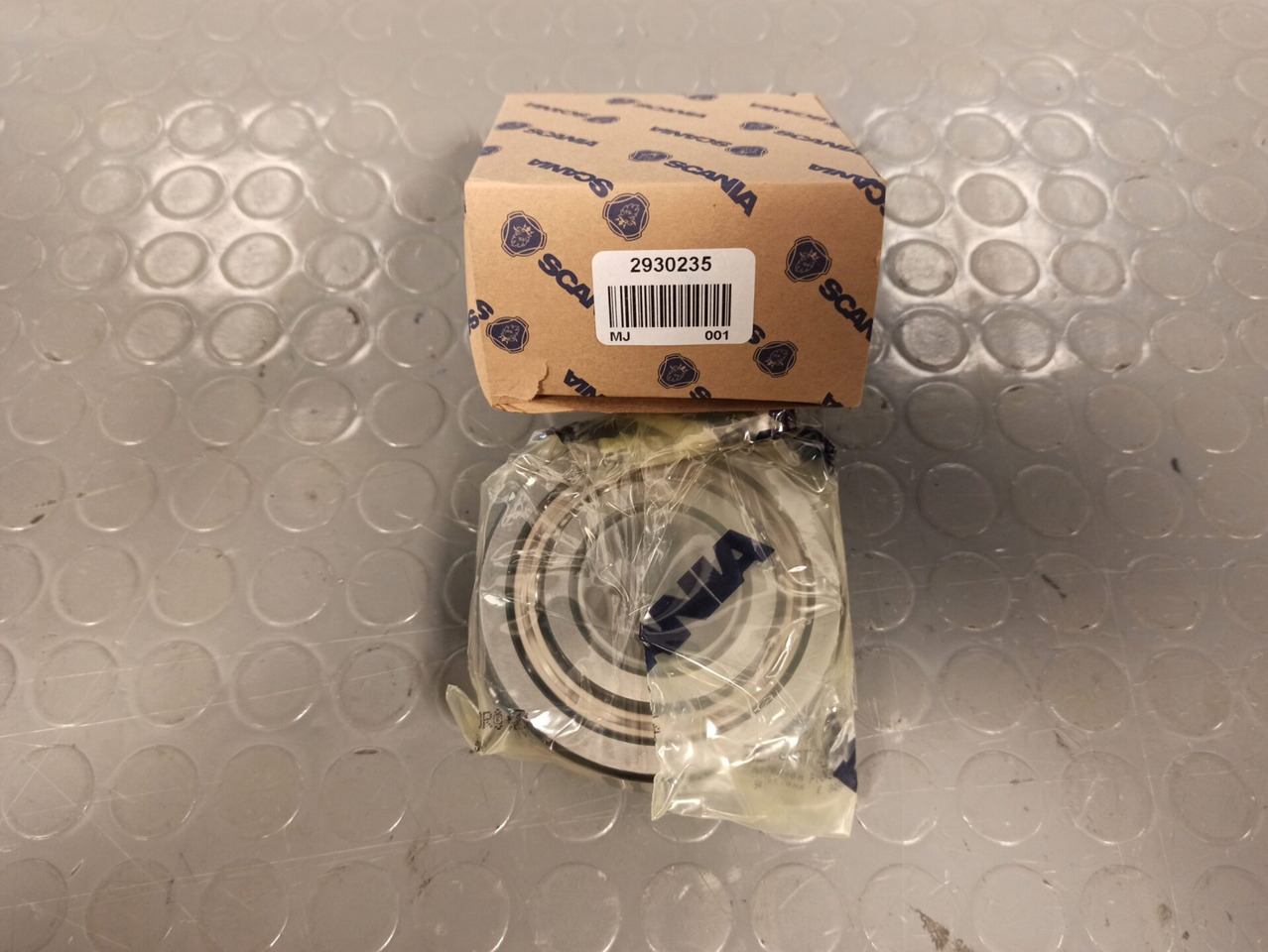 SCANIA BALL BEARING 2930235 - Cambio e ricambi per Camion: foto 1 SCANIA BALL BEARING 2930235 - Cambio e ricambi per Camion: foto 1