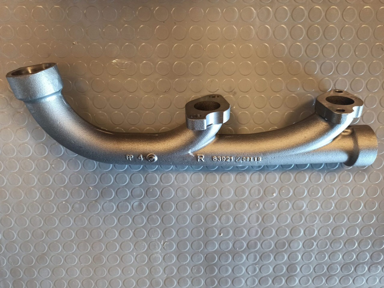 SCANIA EXHAUST MANIFOLD - COS63921 - Collettore di scarico per Camion: foto 1 SCANIA EXHAUST MANIFOLD - COS63921 - Collettore di scarico per Camion: foto 1