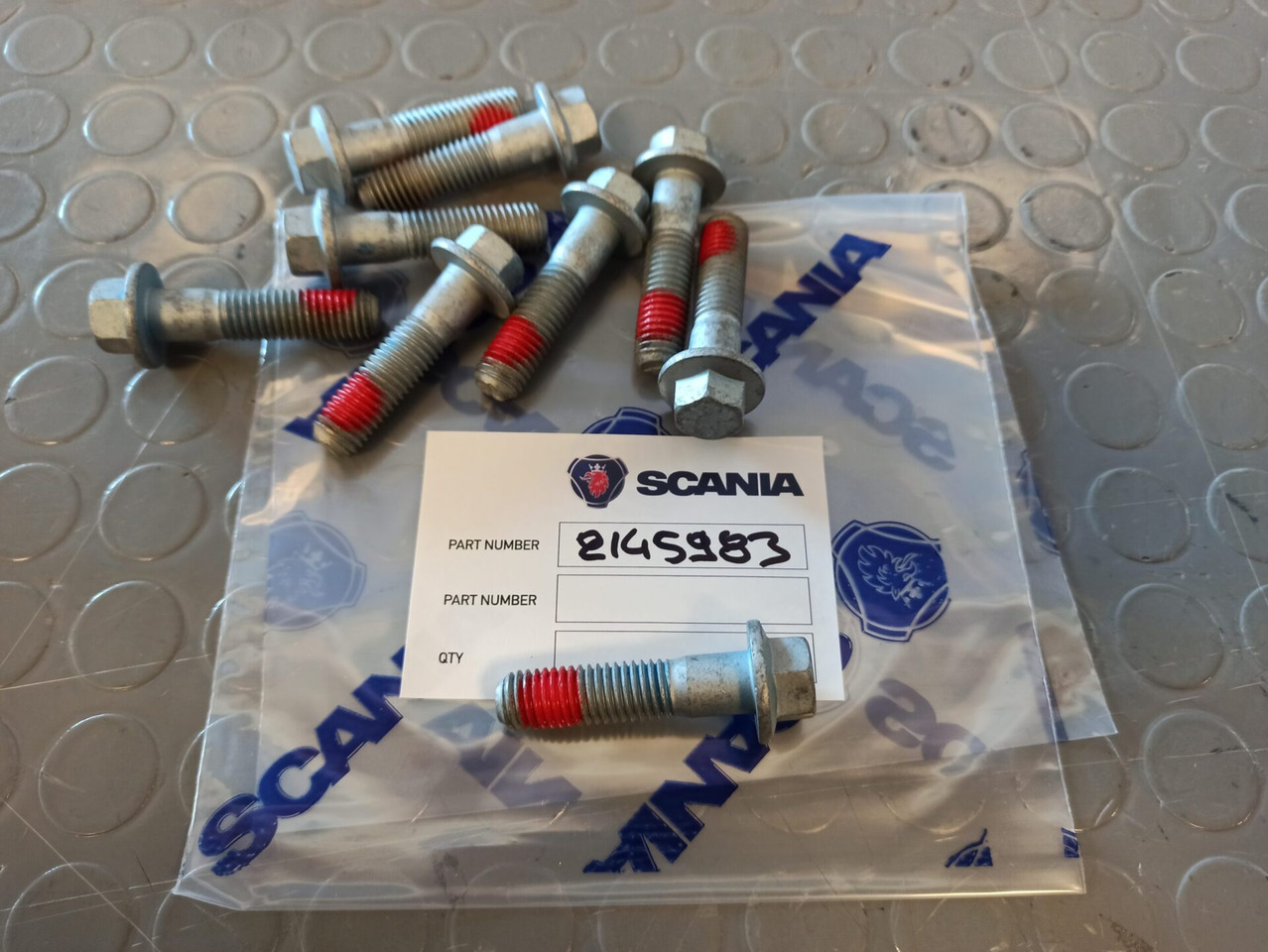 SCANIA FLANGE SCREW - 2145983 - Assali e ricambi per Camion: foto 1 SCANIA FLANGE SCREW - 2145983 - Assali e ricambi per Camion: foto 1