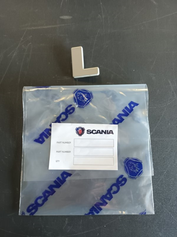 SCANIA LETTER L - 1365118 - Cabina e interni per Camion: foto 1 SCANIA LETTER L - 1365118 - Cabina e interni per Camion: foto 1