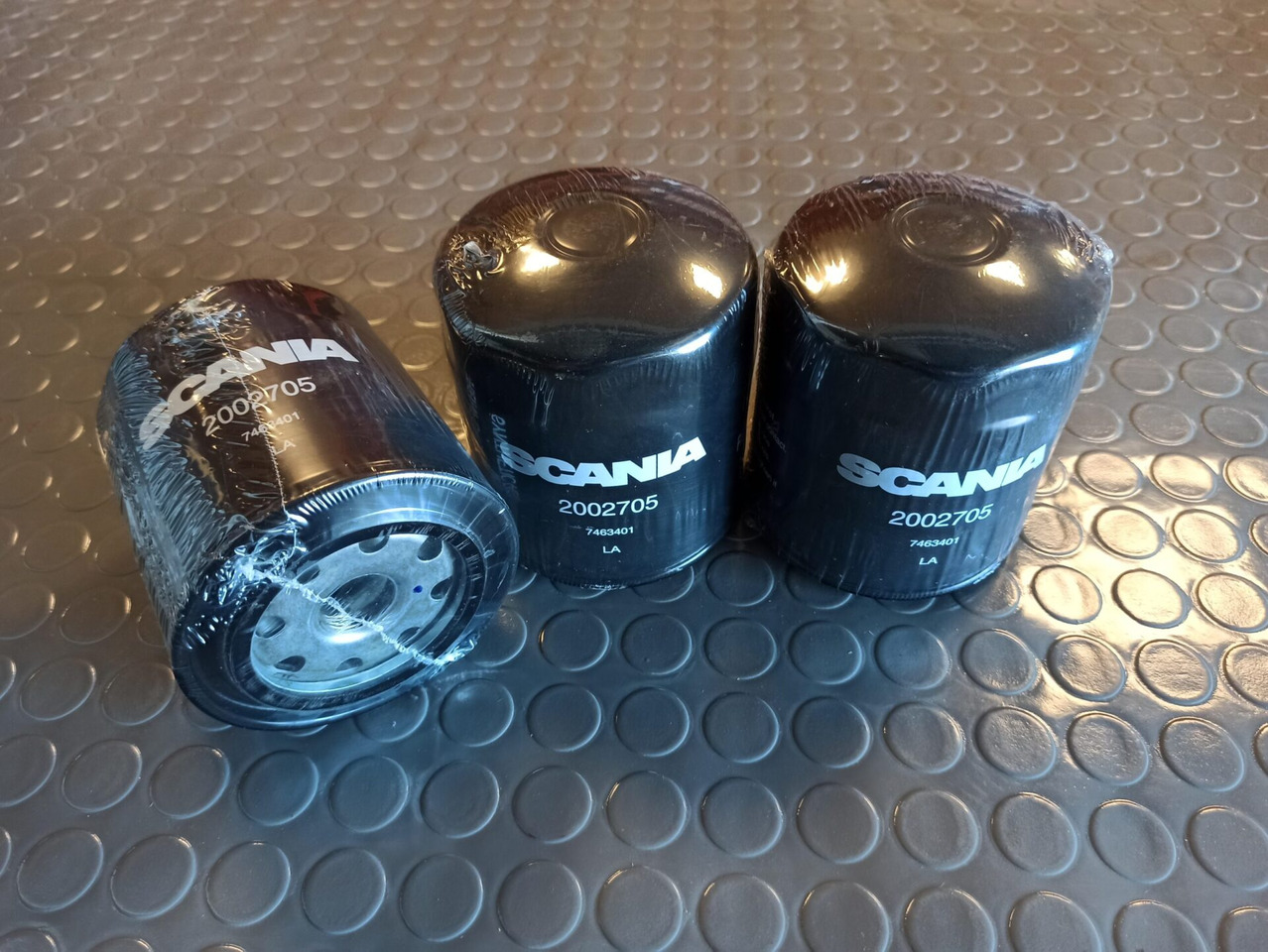SCANIA OIL FILTER - 2002705 - Filtro olio per Camion: foto 1 SCANIA OIL FILTER - 2002705 - Filtro olio per Camion: foto 1