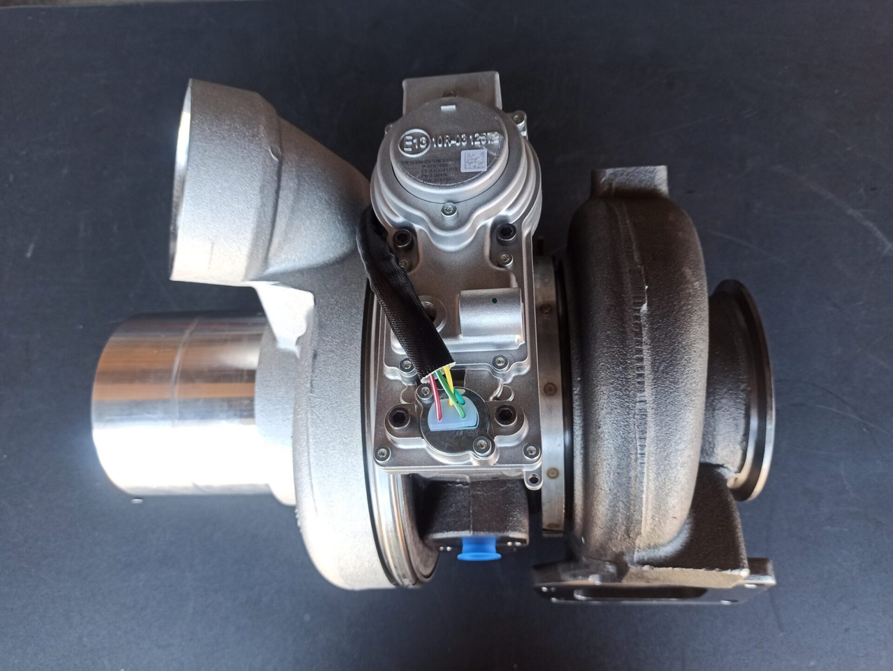 SCANIA TURBOCHARGER - 5351442 - Turbocompressore per Camion: foto 1 SCANIA TURBOCHARGER - 5351442 - Turbocompressore per Camion: foto 1