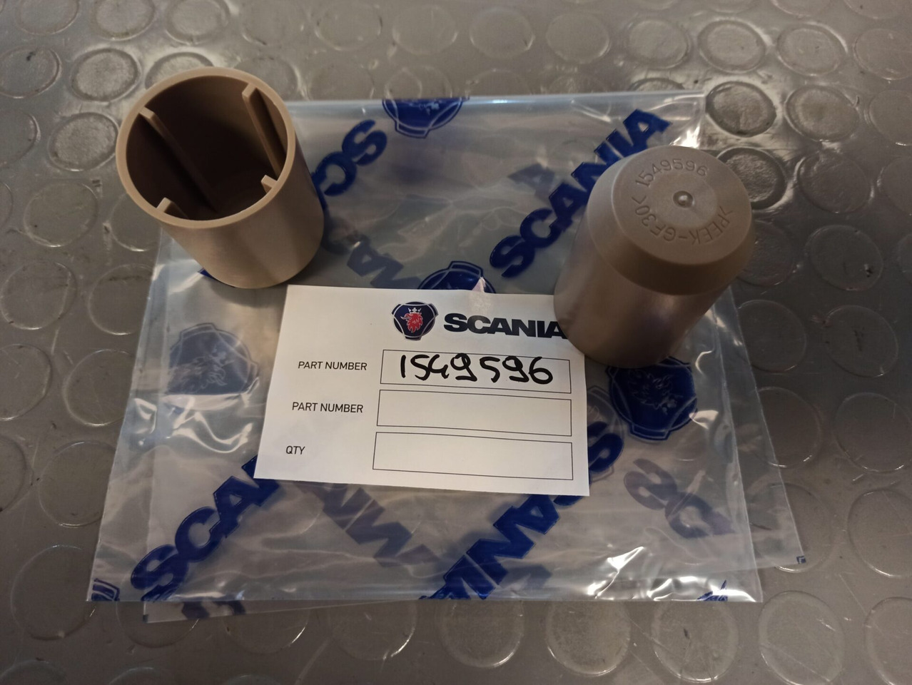 SCANIA VALVE 1549596 - Cambio e ricambi per Camion: foto 1 SCANIA VALVE 1549596 - Cambio e ricambi per Camion: foto 1