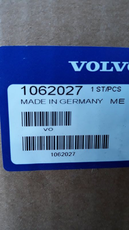 VOLVO STEERING WHEEL 1062027 - Volante per Camion: foto 2 VOLVO STEERING WHEEL 1062027 - Volante per Camion: foto 2