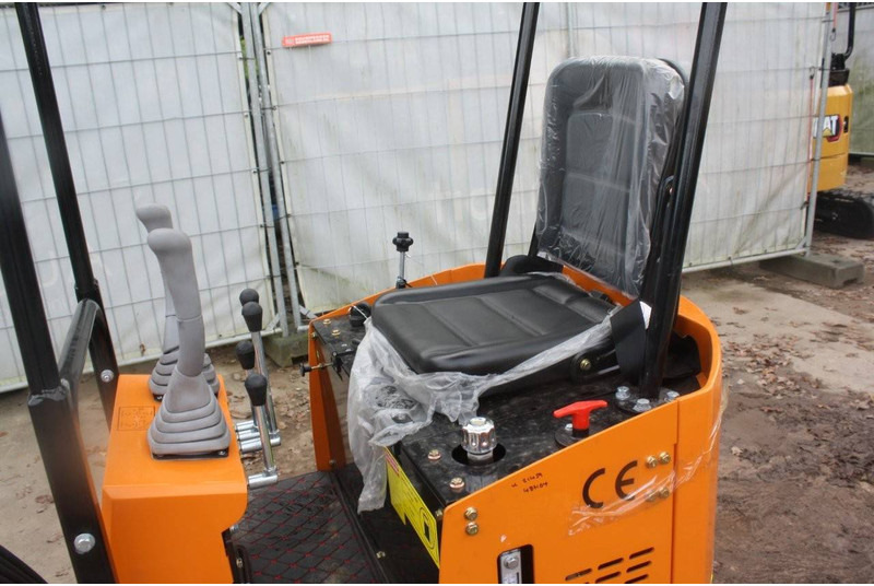 Captok CK13 - Miniescavatore: foto 5 Captok CK13 - Miniescavatore: foto 5