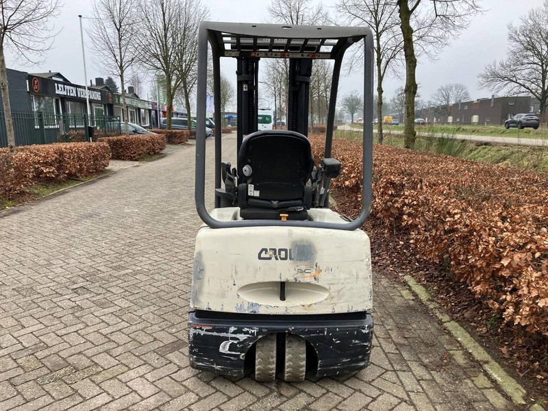 Crown SC4220 - Carrello elevatore elettrico: foto 4 Crown SC4220 - Carrello elevatore elettrico: foto 4