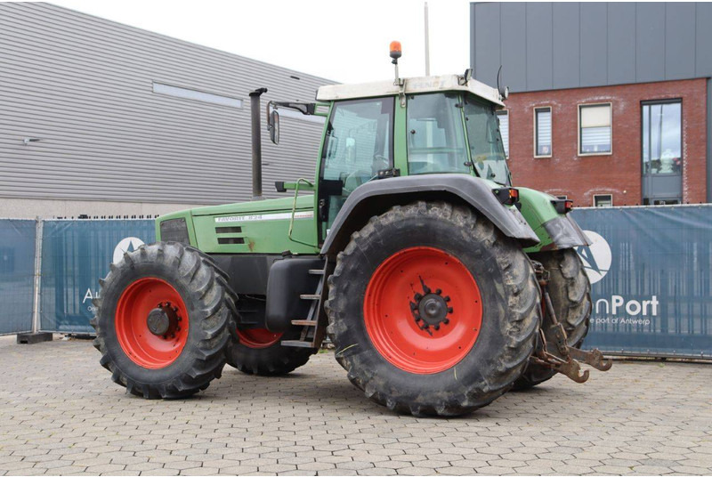 Fendt Favorit 824 - Trattore: foto 3 Fendt Favorit 824 - Trattore: foto 3