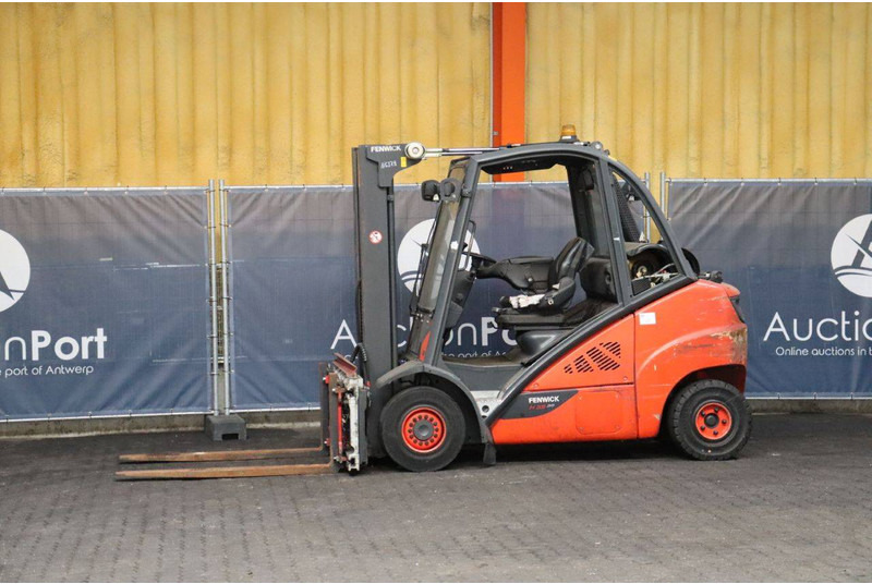 Fenwick H35T-02 - Carrello elevatore a gas: foto 1 Fenwick H35T-02 - Carrello elevatore a gas: foto 1