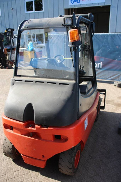 Fenwick-Linde E25-03 - Carrello elevatore elettrico: foto 5 Fenwick-Linde E25-03 - Carrello elevatore elettrico: foto 5