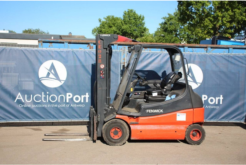 Fenwick-Linde E25-03 - Carrello elevatore elettrico: foto 1 Fenwick-Linde E25-03 - Carrello elevatore elettrico: foto 1