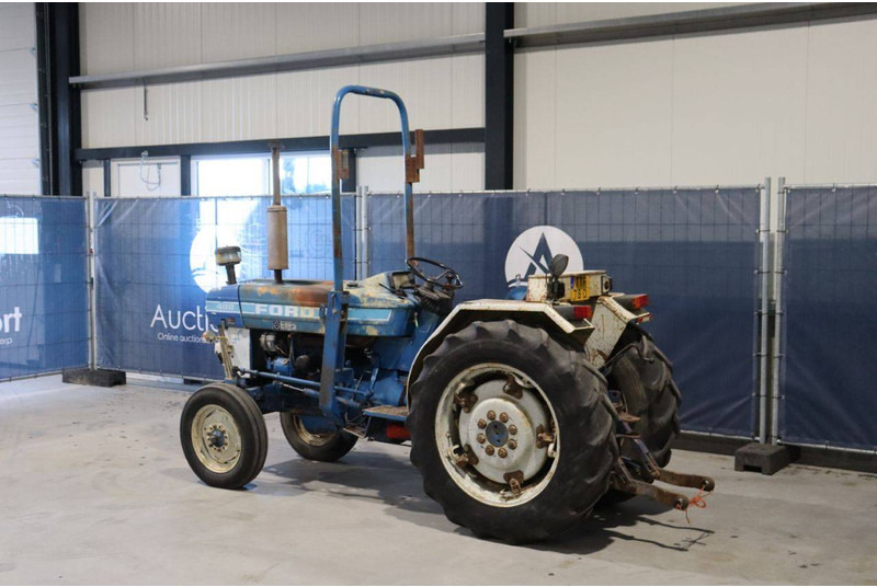 Ford 4110 - Trattore: foto 3 Ford 4110 - Trattore: foto 3