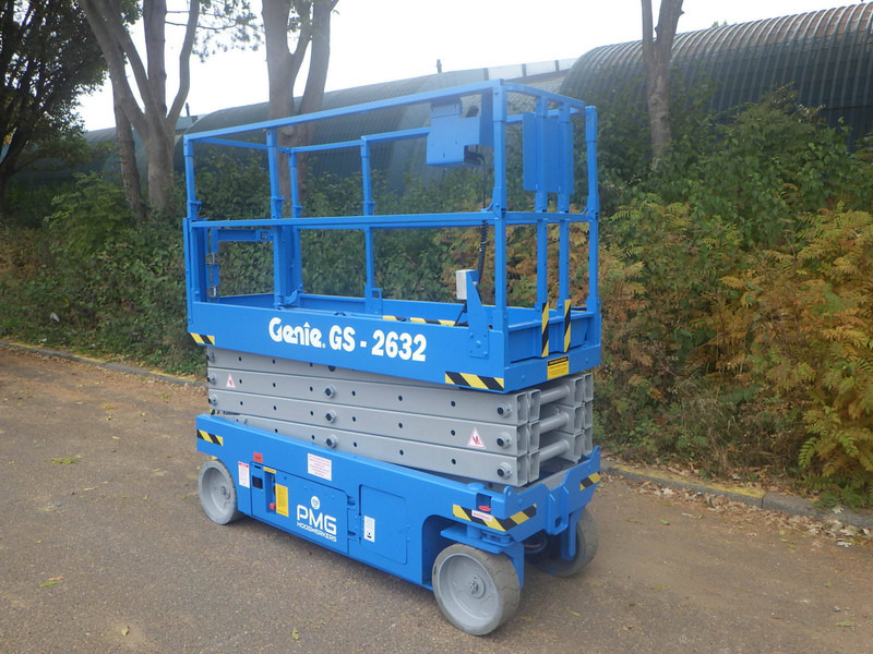 Genie GS-2632 - Piattaforma a pantografo: foto 2 Genie GS-2632 - Piattaforma a pantografo: foto 2