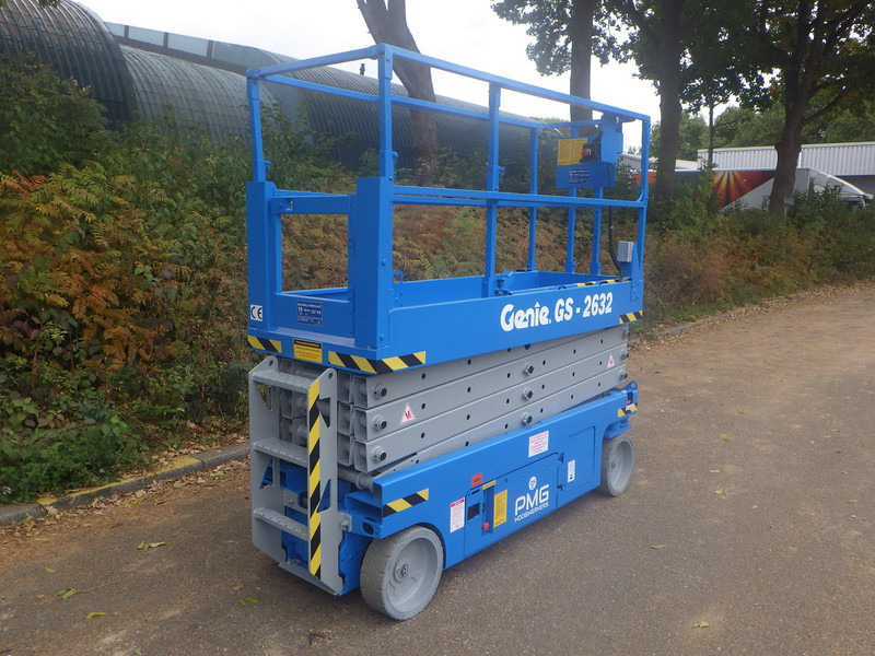 Genie GS-2632 - Piattaforma a pantografo: foto 3 Genie GS-2632 - Piattaforma a pantografo: foto 3