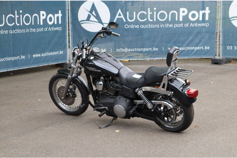 Harley-Davidson Dyna Street Bob - Motocicletta: foto 3 Harley-Davidson Dyna Street Bob - Motocicletta: foto 3