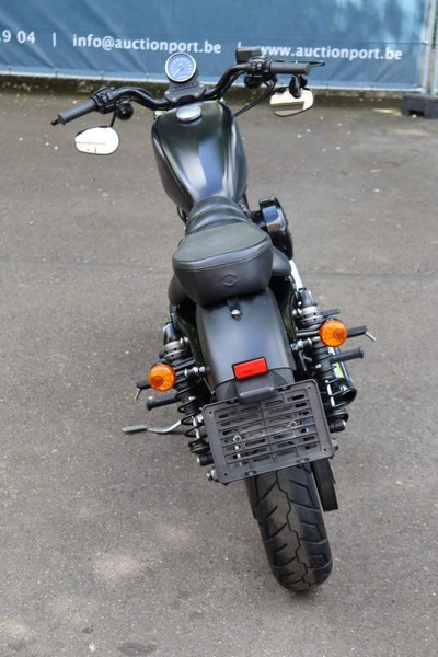 Harley-Davidson Sportster XL 883 Iron - Motocicletta: foto 5 Harley-Davidson Sportster XL 883 Iron - Motocicletta: foto 5