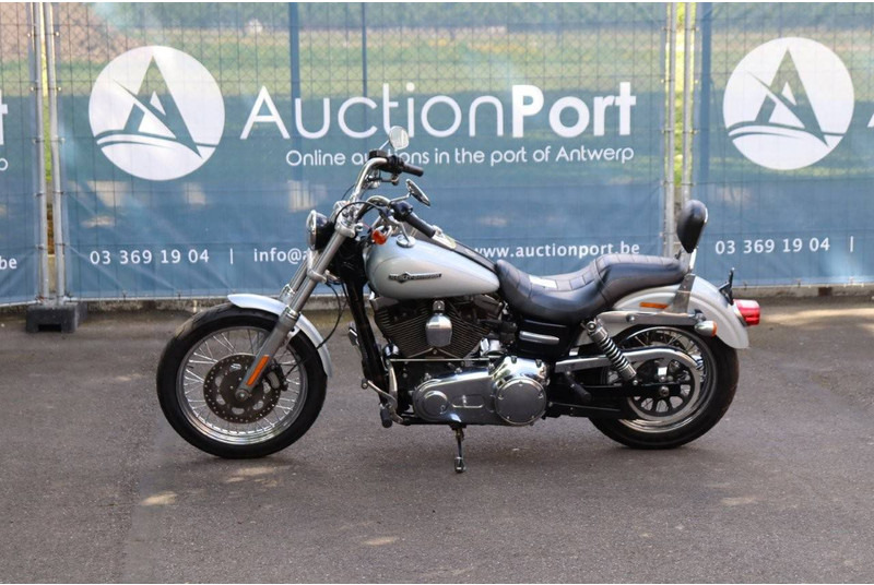 Harley-Davidson Super Glide Custom - Motocicletta: foto 1 Harley-Davidson Super Glide Custom - Motocicletta: foto 1