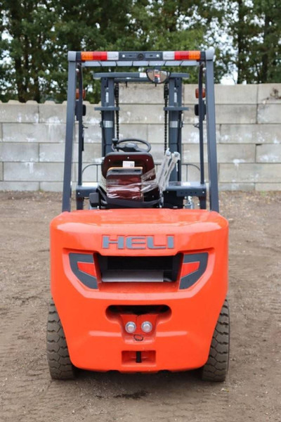 Heli CPCD30 - Carrello elevatore diesel: foto 5 Heli CPCD30 - Carrello elevatore diesel: foto 5