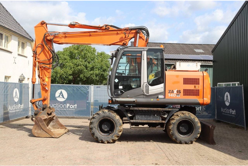 Hitachi ZX140W-3 - Escavatore gommato: foto 2 Hitachi ZX140W-3 - Escavatore gommato: foto 2