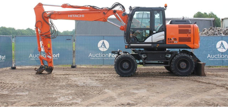 Hitachi ZX140W-5B - Escavatore gommato: foto 2 Hitachi ZX140W-5B - Escavatore gommato: foto 2