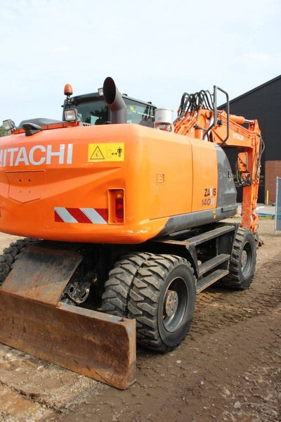 Hitachi ZX140W-5B - Escavatore gommato: foto 5 Hitachi ZX140W-5B - Escavatore gommato: foto 5
