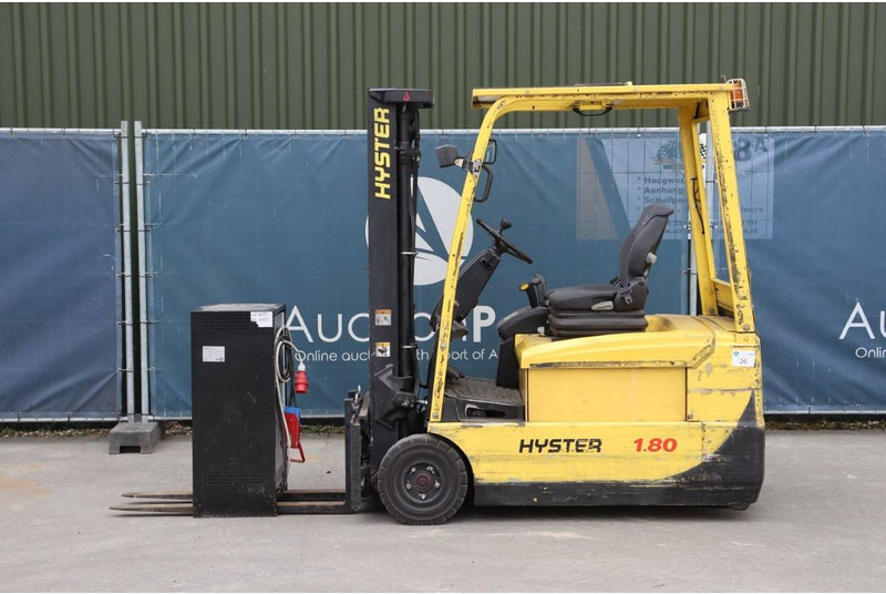 Hyster J1.80 XMT - Carrello elevatore elettrico: foto 2 Hyster J1.80 XMT - Carrello elevatore elettrico: foto 2