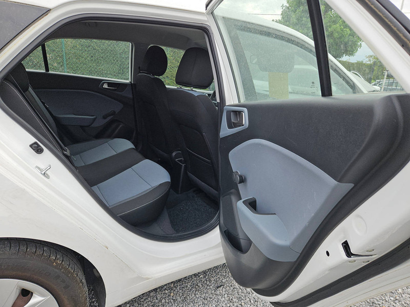 Hyundai i20 1.2 - Berlina: foto 4 Hyundai i20 1.2 - Berlina: foto 4