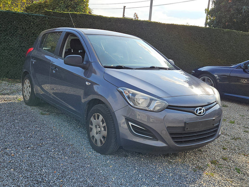Hyundai i20 (I - update) 1.2 - Berlina: foto 3 Hyundai i20 (I - update) 1.2 - Berlina: foto 3