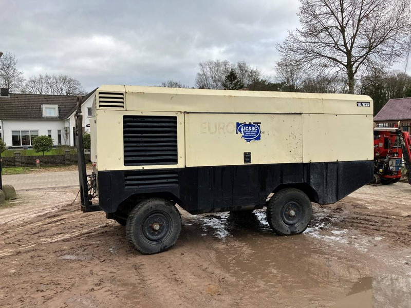 Ingersoll Rand 12/235 - Compressore d'aria: foto 1 Ingersoll Rand 12/235 - Compressore d'aria: foto 1