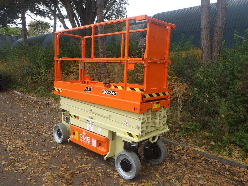 JLG 2032ES - Piattaforma a pantografo: foto 3 JLG 2032ES - Piattaforma a pantografo: foto 3