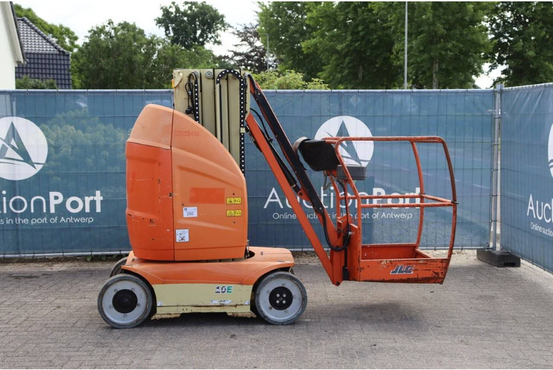 JLG Toucan 10E - Piattaforma aerea: foto 2 JLG Toucan 10E - Piattaforma aerea: foto 2