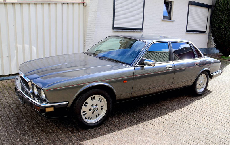 Jaguar XJ-12 - Berlina: foto 1 Jaguar XJ-12 - Berlina: foto 1
