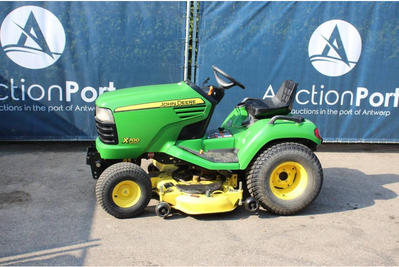 John Deere M700 - Tagliaerba: foto 1 John Deere M700 - Tagliaerba: foto 1