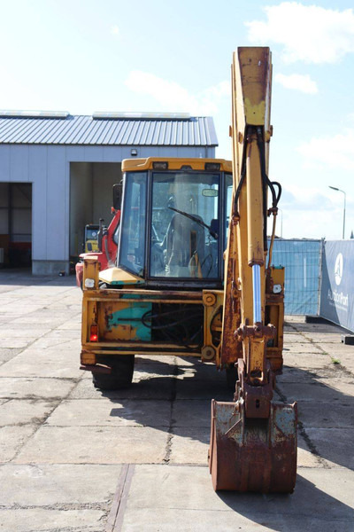 Komatsu WB97R - Terna: foto 5 Komatsu WB97R - Terna: foto 5