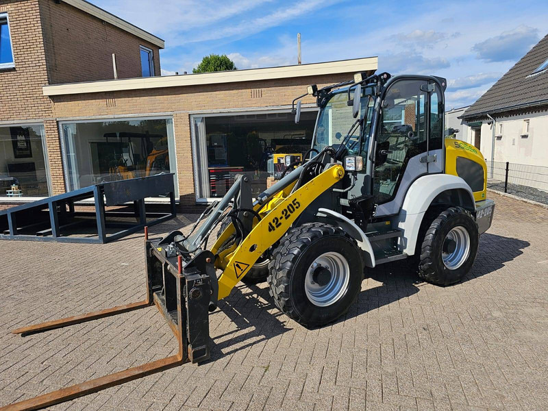 Kramer 357 - Pala gommata: foto 1 Kramer 357 - Pala gommata: foto 1