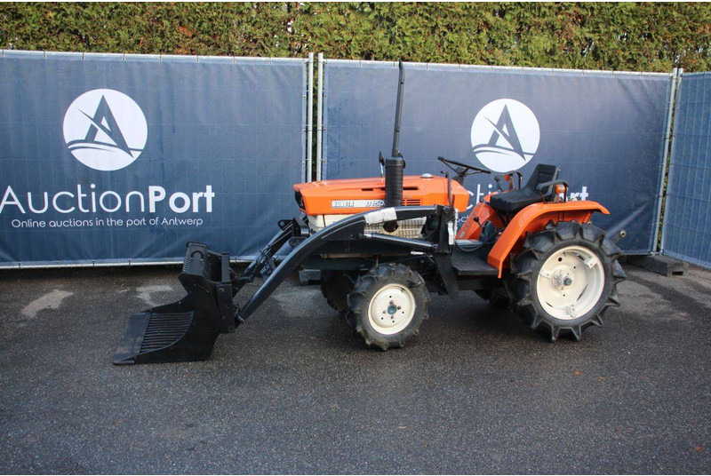 Kubota B1500DT - Trattore: foto 1 Kubota B1500DT - Trattore: foto 1