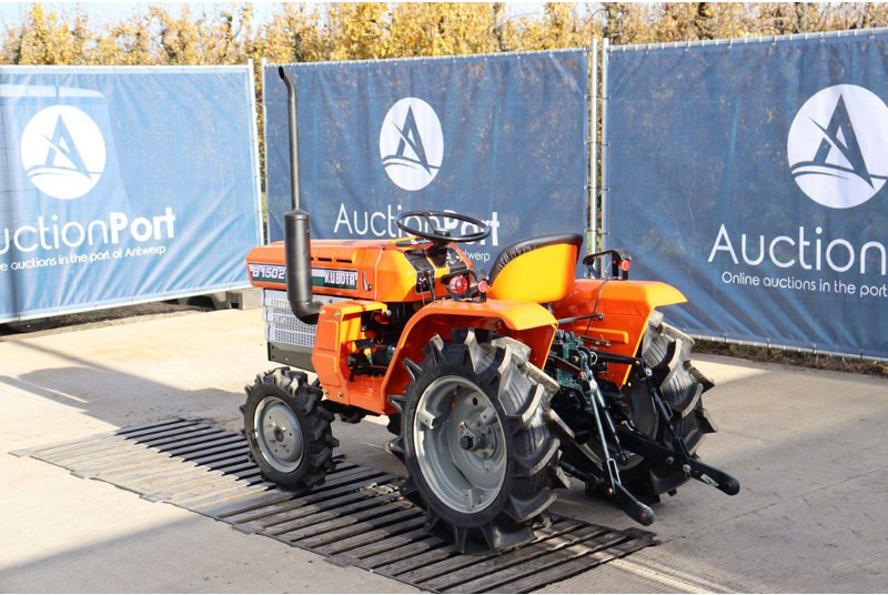 Kubota B1502DT - Trattore: foto 4 Kubota B1502DT - Trattore: foto 4