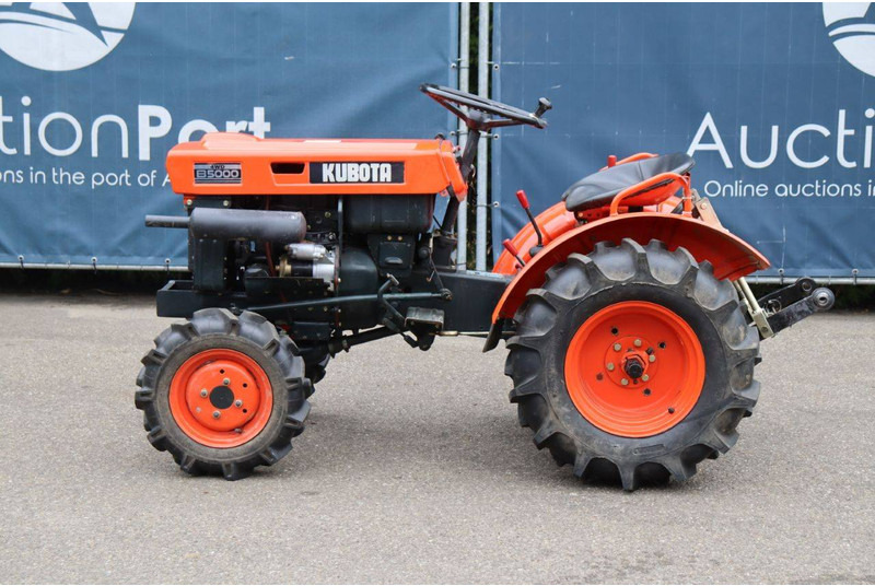 Kubota B5000 - Trattore: foto 2 Kubota B5000 - Trattore: foto 2