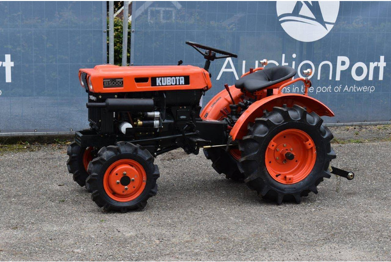 Kubota B5000 - Trattore: foto 1 Kubota B5000 - Trattore: foto 1