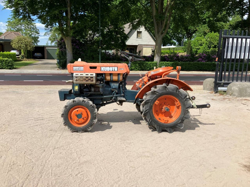Kubota B5000 - Trattore: foto 2 Kubota B5000 - Trattore: foto 2