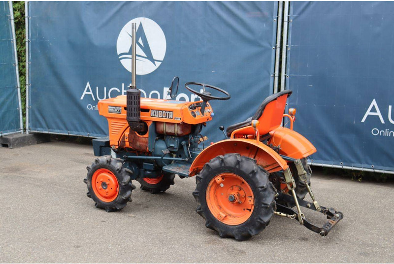Kubota B5001 - Trattore: foto 3 Kubota B5001 - Trattore: foto 3